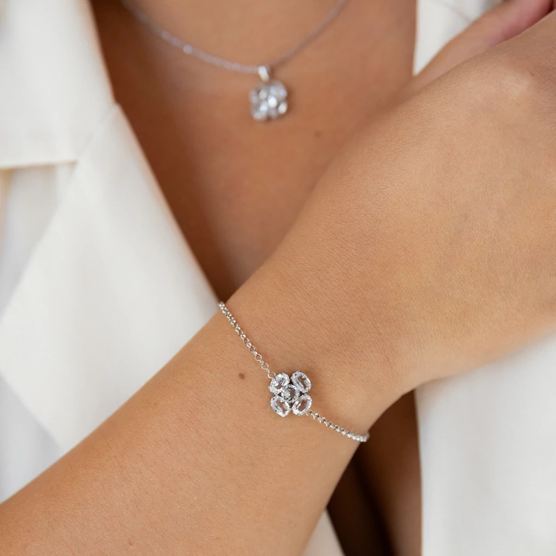 swarovski kristályokkal díszített ezüst karkötő