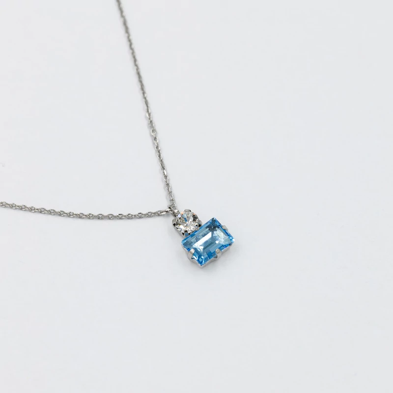 swarovski kristályokkal díszített anker nyaklánc 
