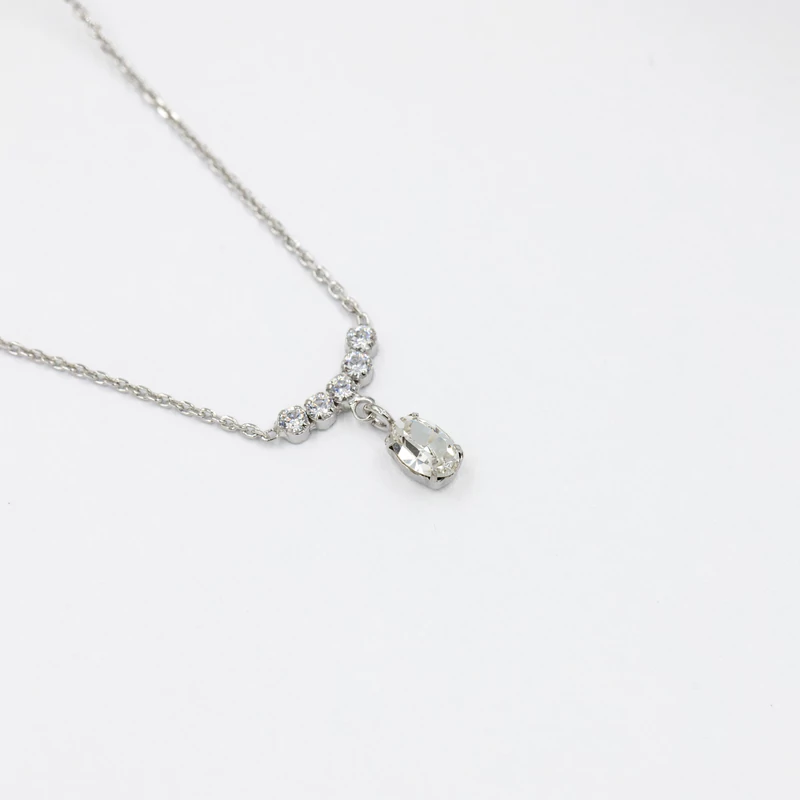 ezüst nyaklánc swarovski kristályokkal