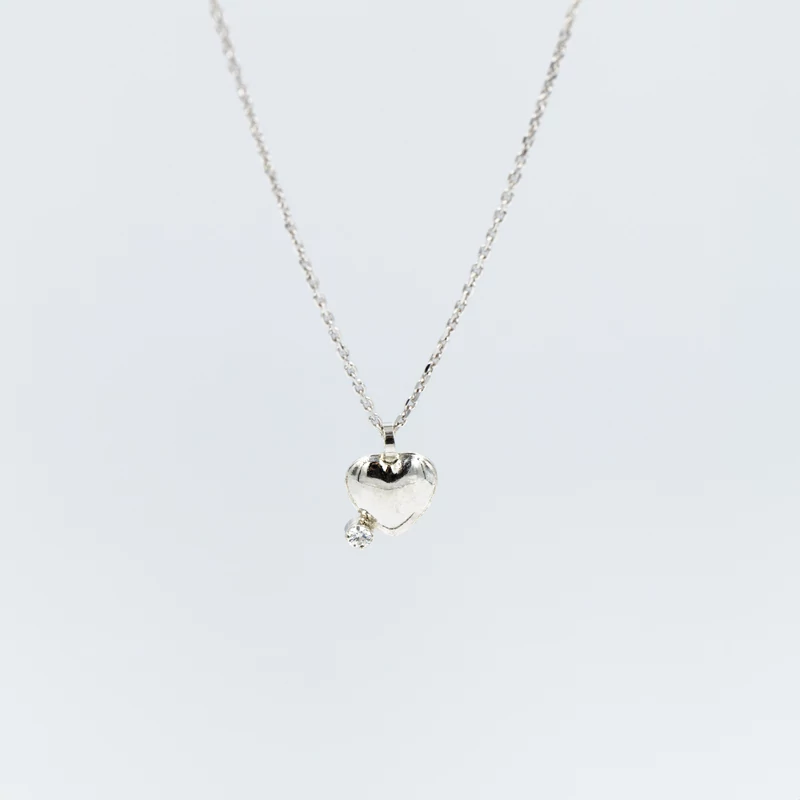 ezüst swarovski kristályos szív medálos nyaklánc