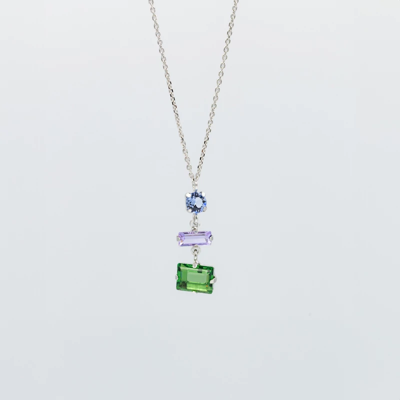 ezüst nyaklánc színes swarovski kristályokkal