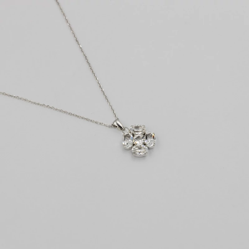 swarovski kristályokkal díszített ezüst nyaklánc